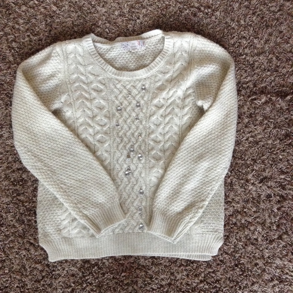 creme sweater